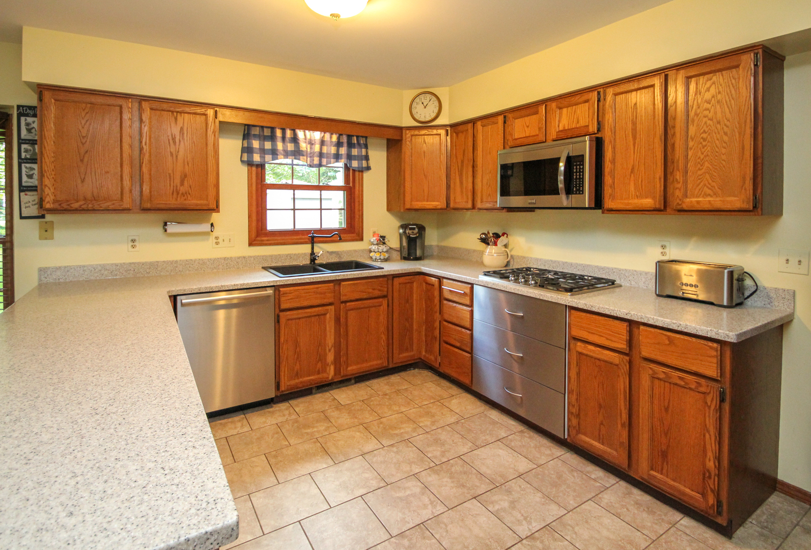 1050 Lewis Road Geneva, IL 60134 - Photo 7 of 24