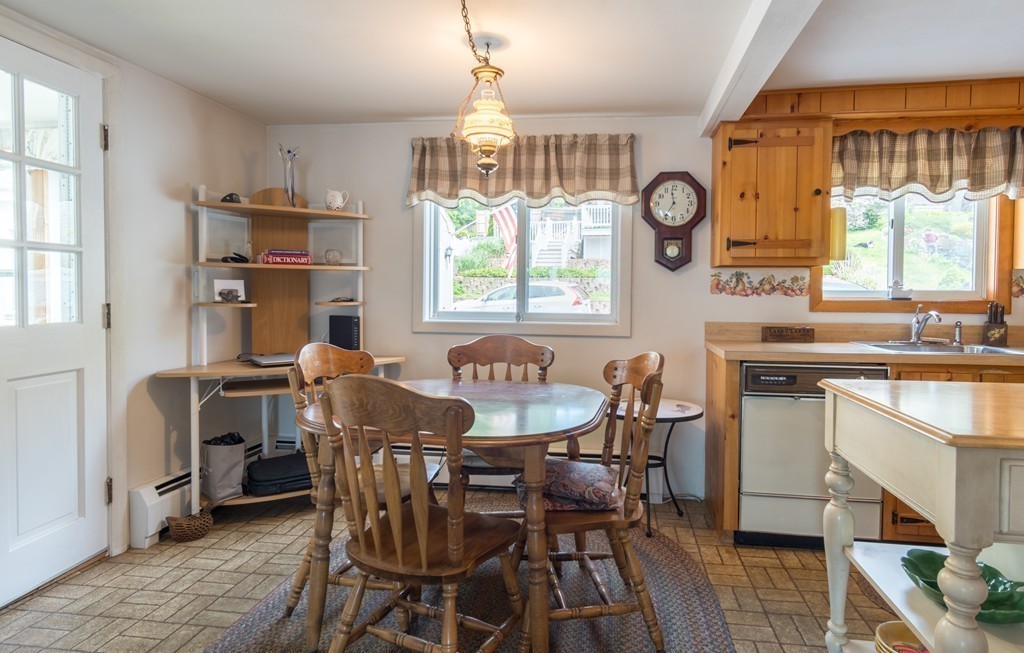 84 Lake Attitash Road Amesbury, MA 01913 - Photo 15 of 26 Gallery Image 15