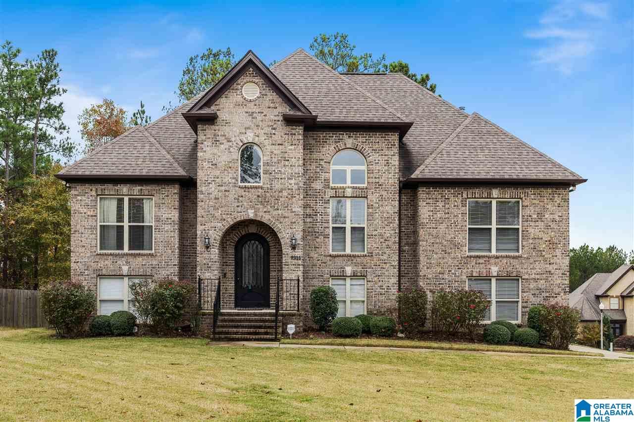 1301 West Grande View Lane Alabaster, AL 35114 - Photo 1 of 47
