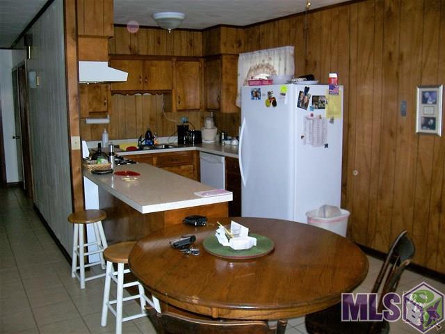 237 Darwin Road Centerville, LA 70538 - Photo 3 of 8 Kitchen/Dining