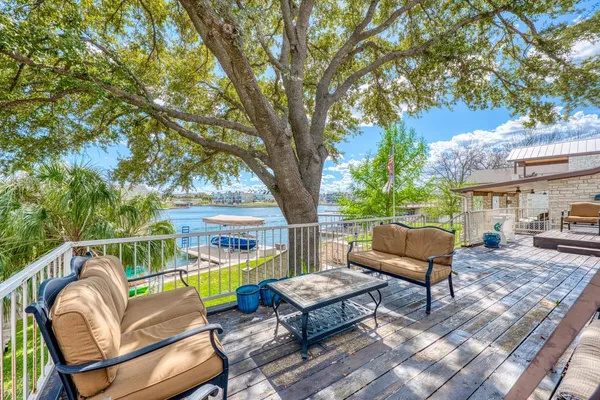 $1,475,000 | 713 Ellen Williams Loop, Kingsland, TX 78639