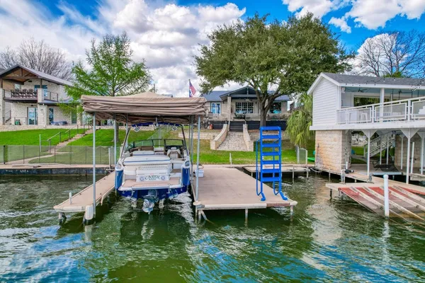 $1,475,000 | 713 Ellen Williams Loop, Kingsland, TX 78639
