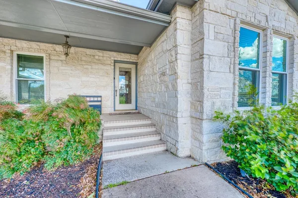 $1,475,000 | 713 Ellen Williams Loop, Kingsland, TX 78639