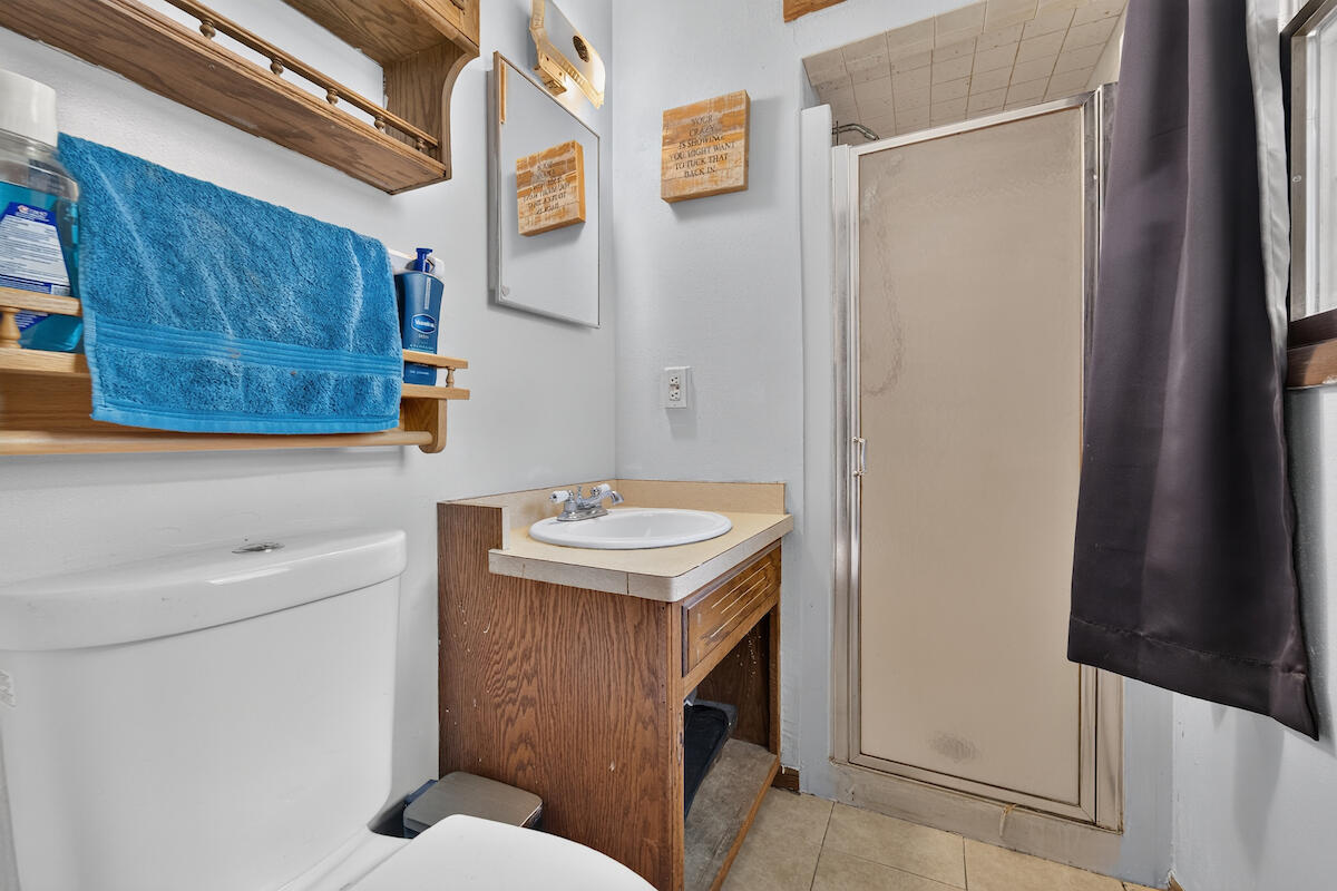 474 East Welsh Road Wales, WI 53183 - Photo 22 of 36 Bathroom