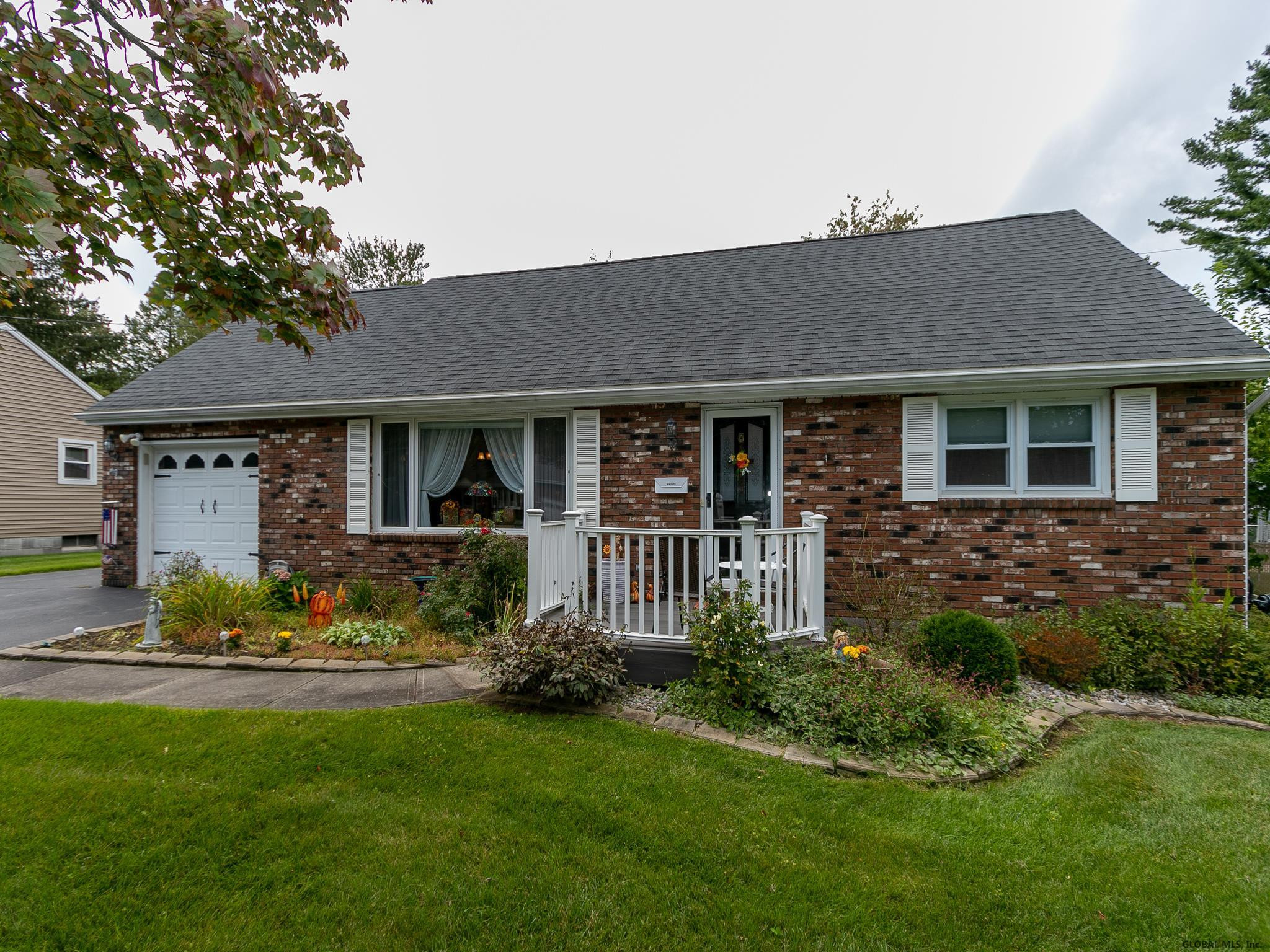 1054 Day Road Rotterdam, NY 12303 - Photo 1 of 34 Photo 1