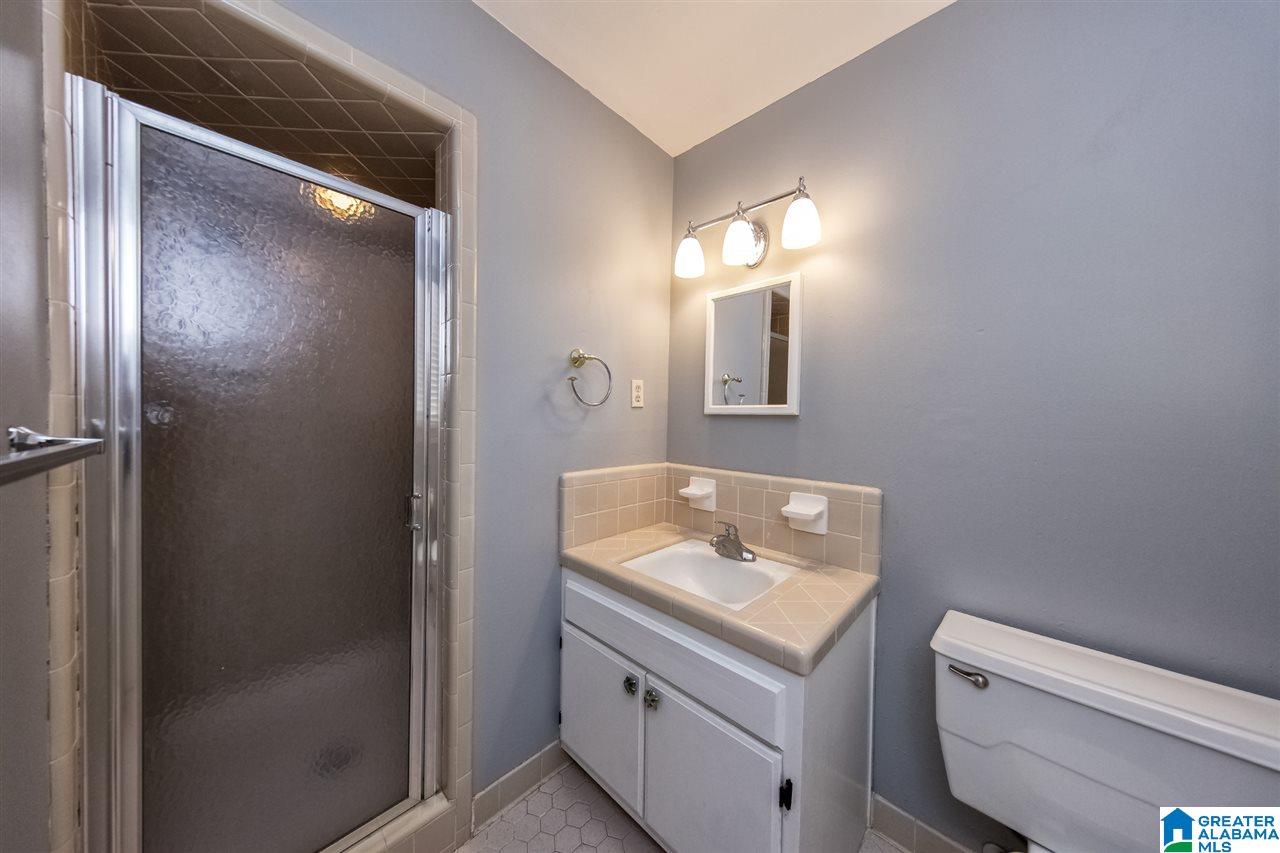 542 South Sanders Road Hoover, AL 35226 - Photo 19 of 34 Gallery Image 19