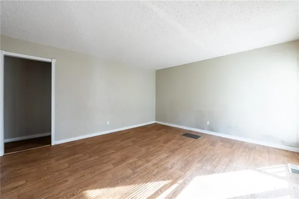 $120,000 | 6623 King George Way, Morrow, GA 30260