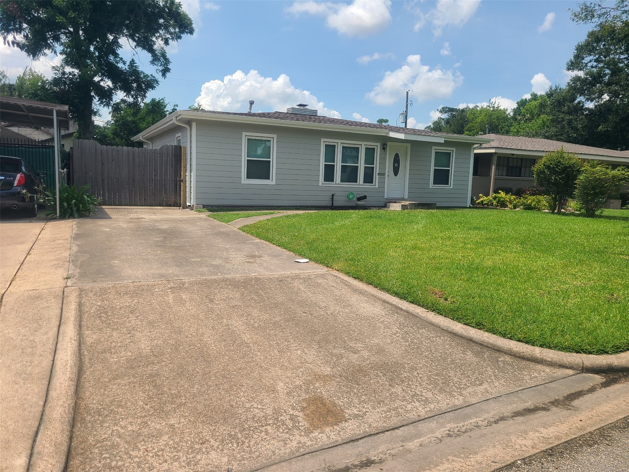 3834 Rosedale Street Houston, TX 77004 - Photo 4 of 48 OLD FRONT PHOTO 1