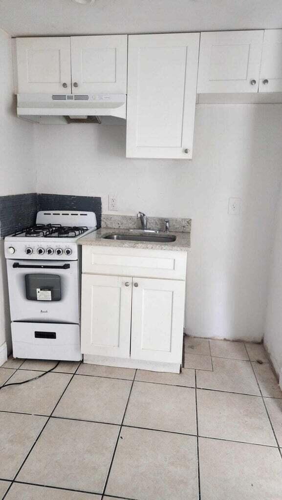 817 7th Street West Palm Beach, FL 33401 - Photo 18 of 25 20240122154903658302000000-o
