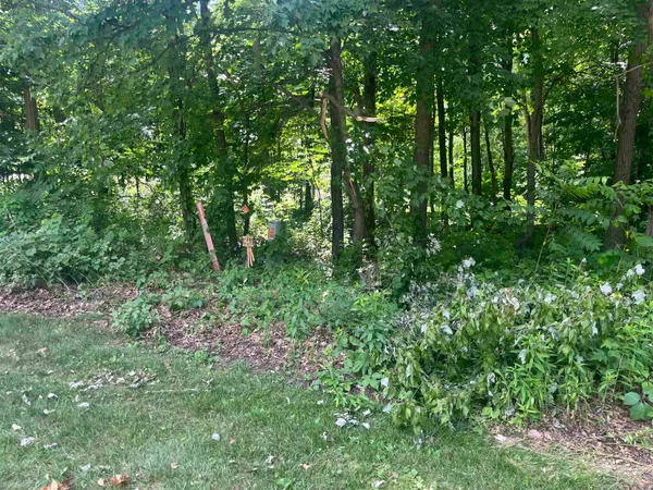 $129,900 | Lots 10-11 Oak Hill Estate East, Mauston, WI 53948