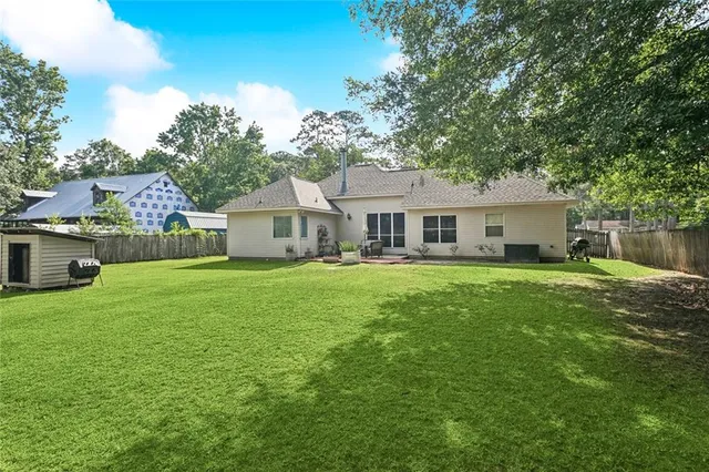 $260,000 | 25 A Oak Park Drive, Madisonville, LA 70447