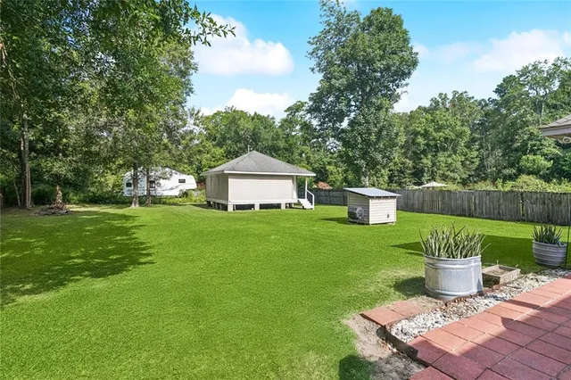 $260,000 | 25 A Oak Park Drive, Madisonville, LA 70447