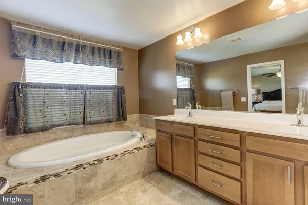 $3,800 | 43531 Heritage Gap Terrace, Chantilly, VA 20152