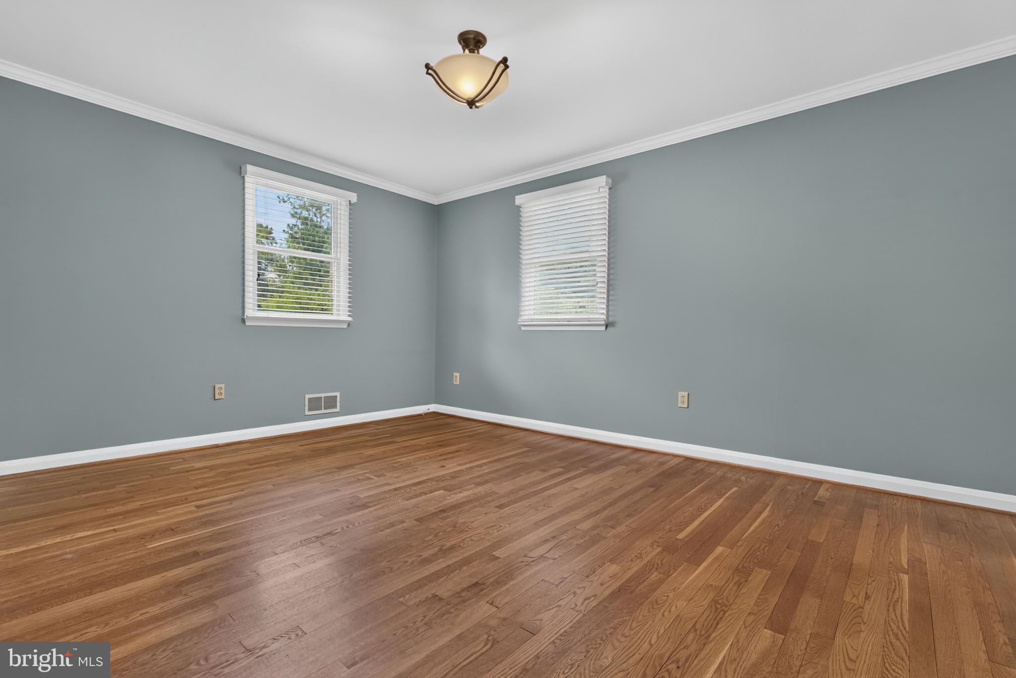 3 North Hilltop Road Baltimore, MD 21228 - Photo 17 of 34 Primary bedroom