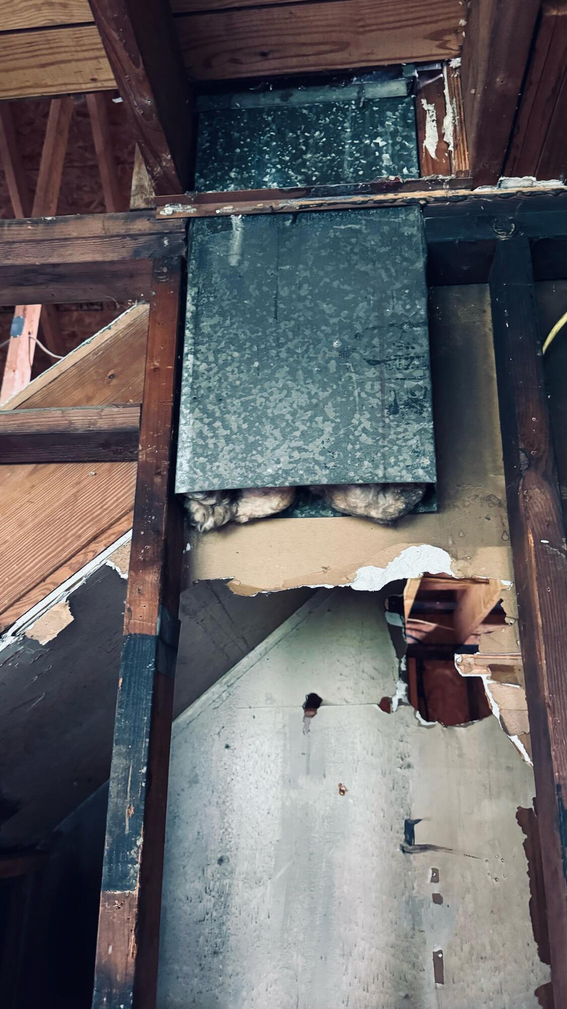957 Exeter Road Columbus, OH 43213 - Photo 13 of 30 Venting for HVAC
