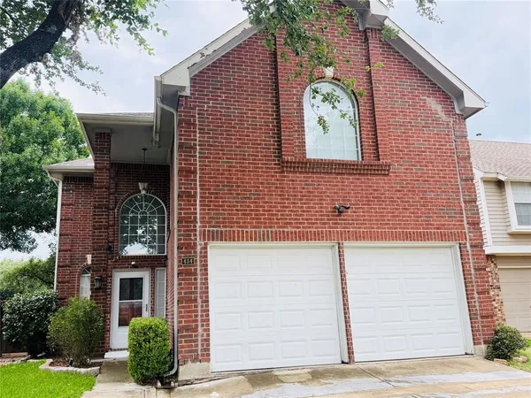 $2,900 | 434 Moonlight Way, Irving, TX 75063