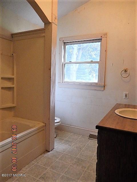 5415 Skeels Road Holton, MI 49425 - Photo 10 of 18 5415 Skeels Mainbath