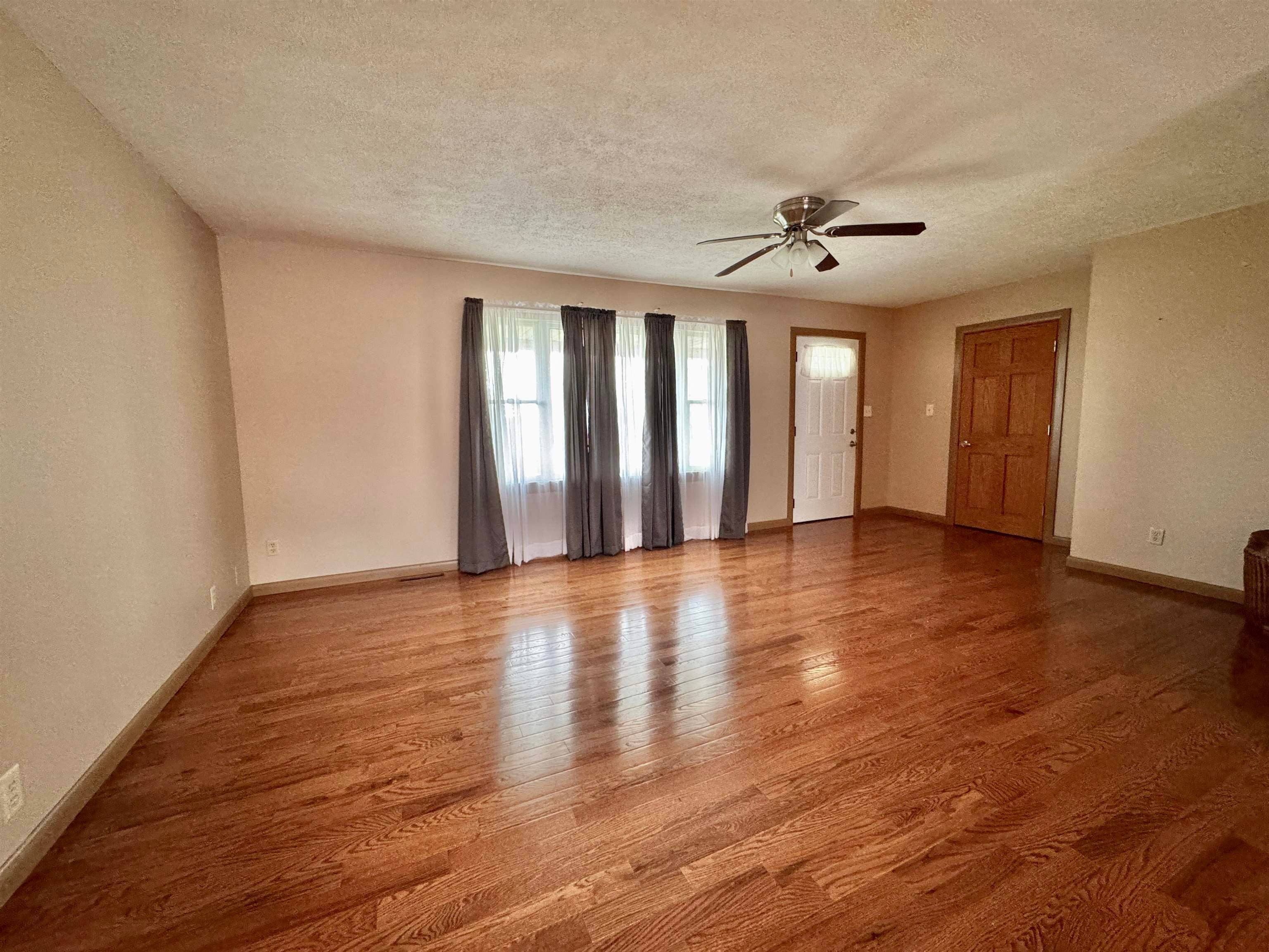 891 Leon Baden Road Leon, WV 25123 - Photo 11 of 32 Gallery Image 11