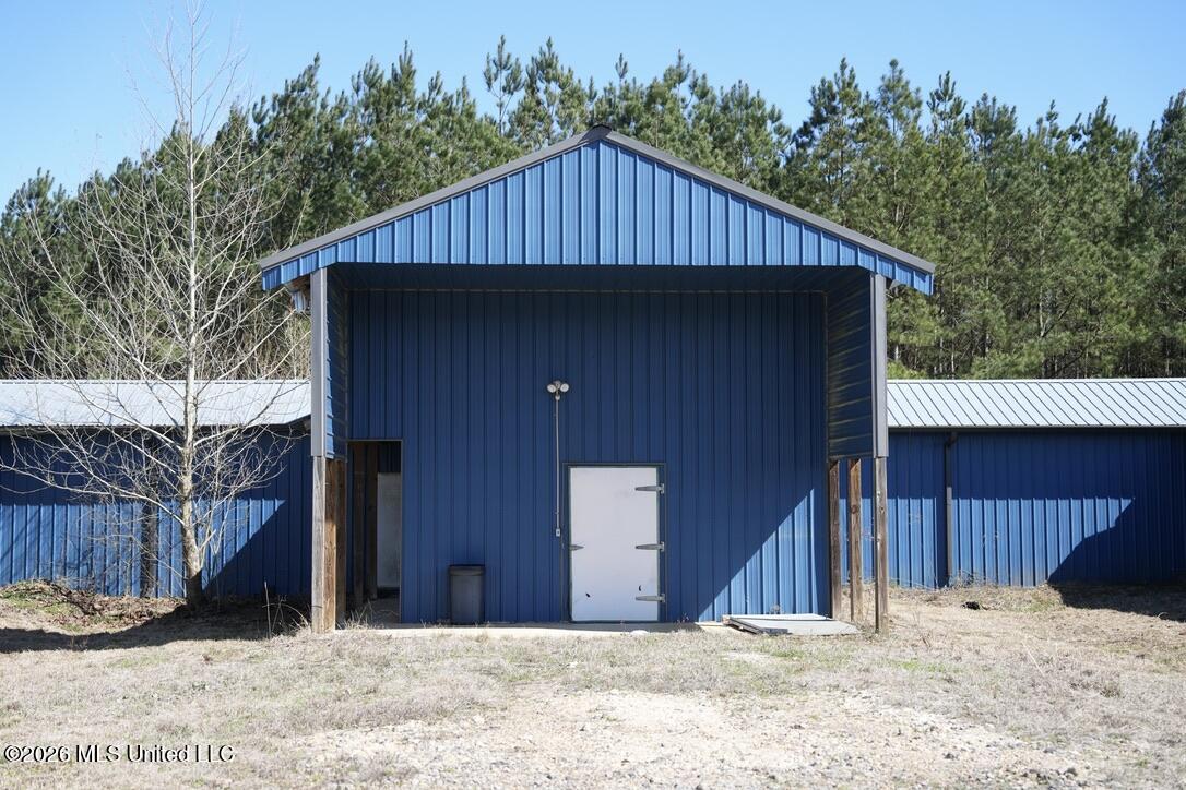 3037 Hickory Fellowship Road Hickory, MS 39332 - Photo 13 of 38 07A9A030-8326-4C3B-AD9F-49E0C30803D2_1_1