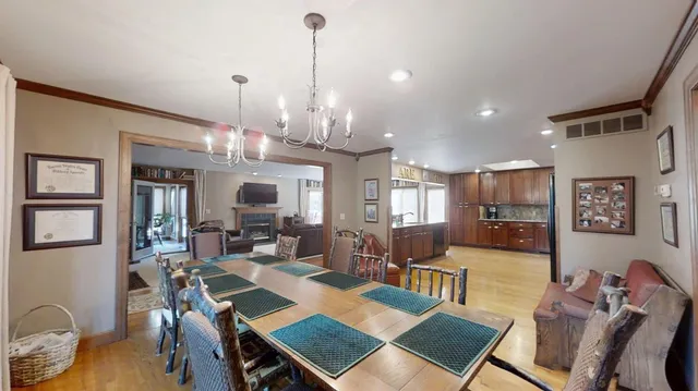 $974,900 | 25162 County Road 900 South, Batesville, IN 47006