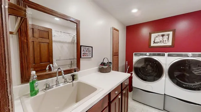 $974,900 | 25162 County Road 900 South, Batesville, IN 47006