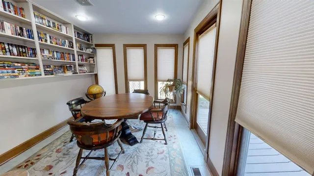 $974,900 | 25162 County Road 900 South, Batesville, IN 47006