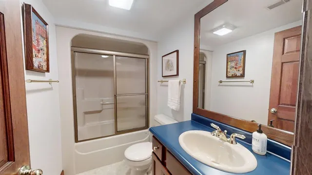 $974,900 | 25162 County Road 900 South, Batesville, IN 47006