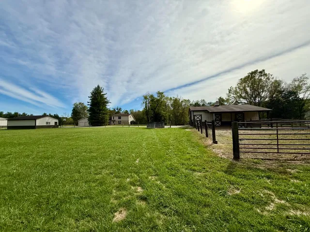 $974,900 | 25162 County Road 900 South, Batesville, IN 47006