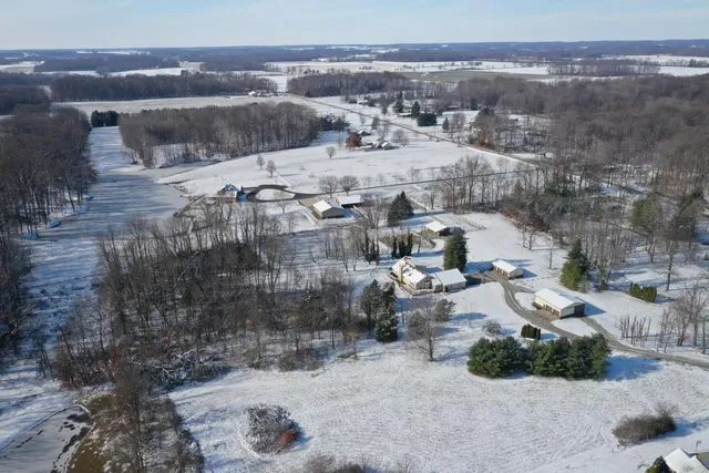 $974,900 | 25162 County Road 900 South, Batesville, IN 47006