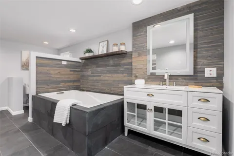 $650,000 | 9525 West 11th Avenue, Lakewood, CO 80215