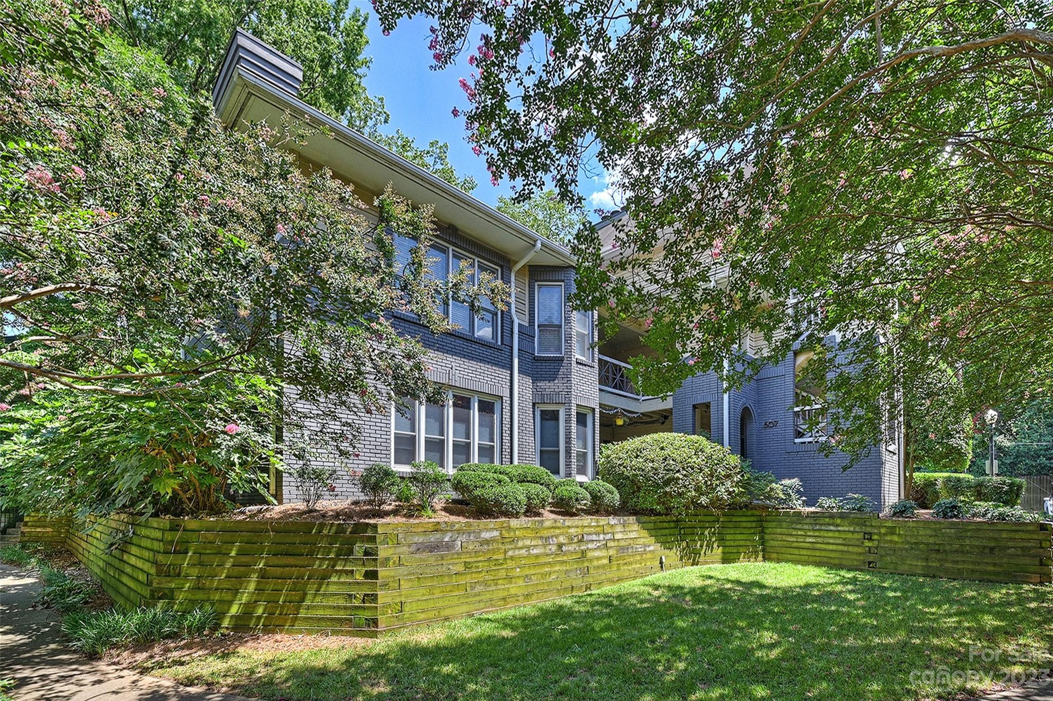 607 Queens Road, Unit A Charlotte, NC 28207 - Photo 2 of 29 Gallery Image 2