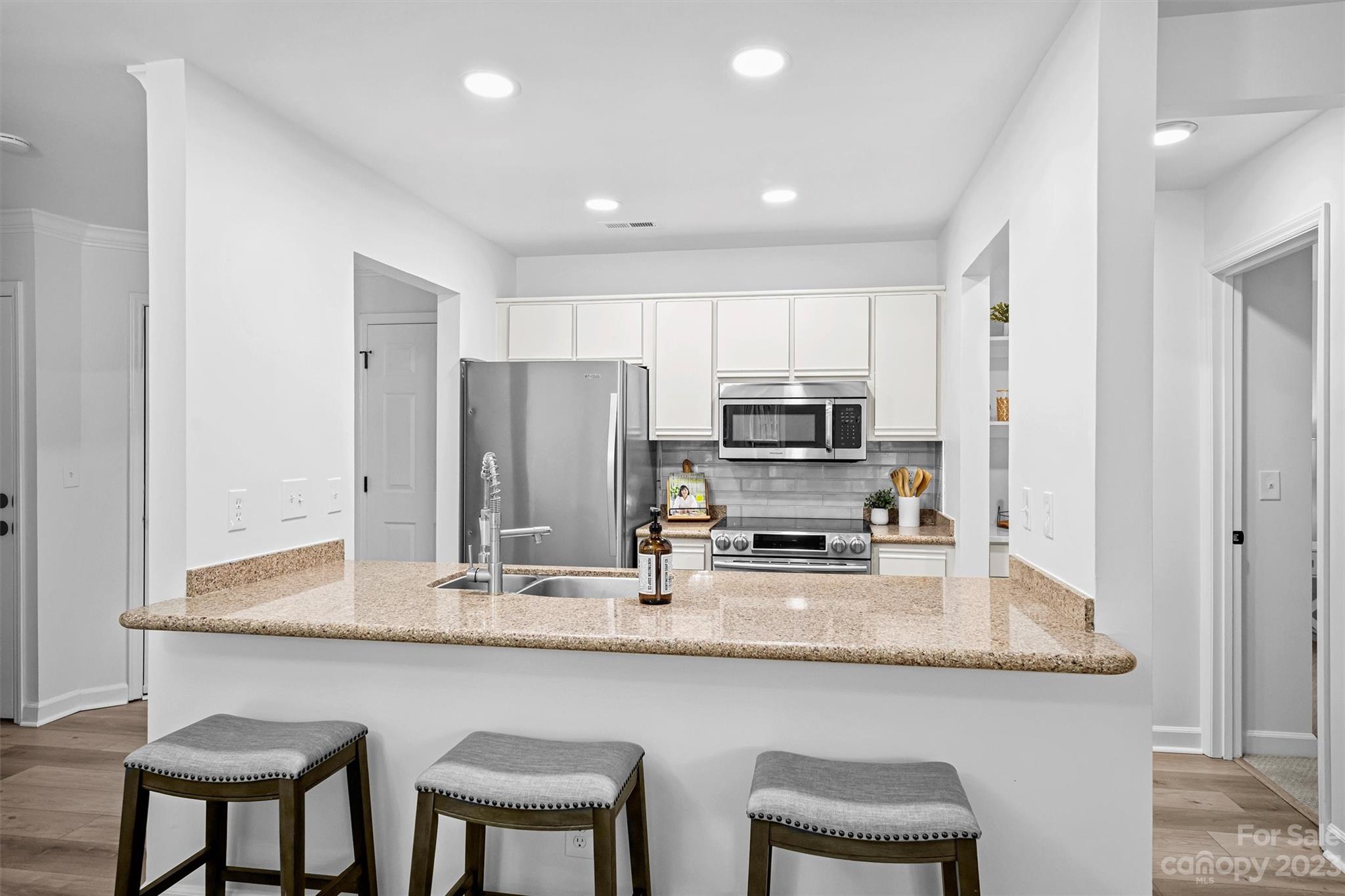 607 Queens Road, Unit A Charlotte, NC 28207 - Photo 10 of 29 Gallery Image 10