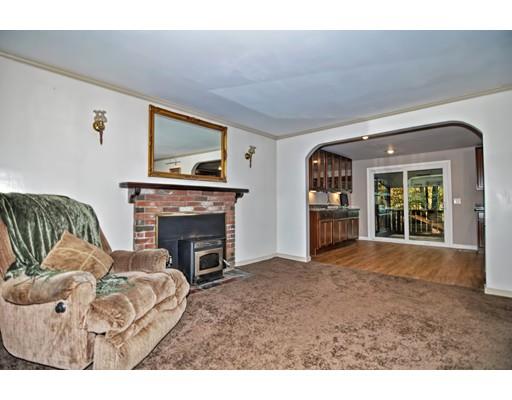 72 Lincoln Road Sutton, MA 01590 - Photo 11 of 27