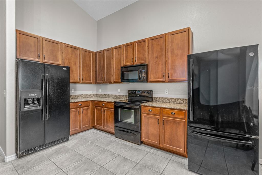 511 Safe Harbor Drive Edgewater, FL 32141 - Photo 13 of 40