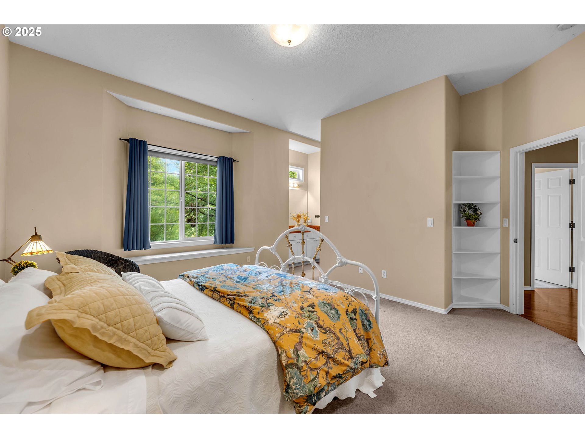 3901 Northwest 150th Circle Vancouver, WA 98685 - Photo 28 of 48 a bedroom with a bed and a window