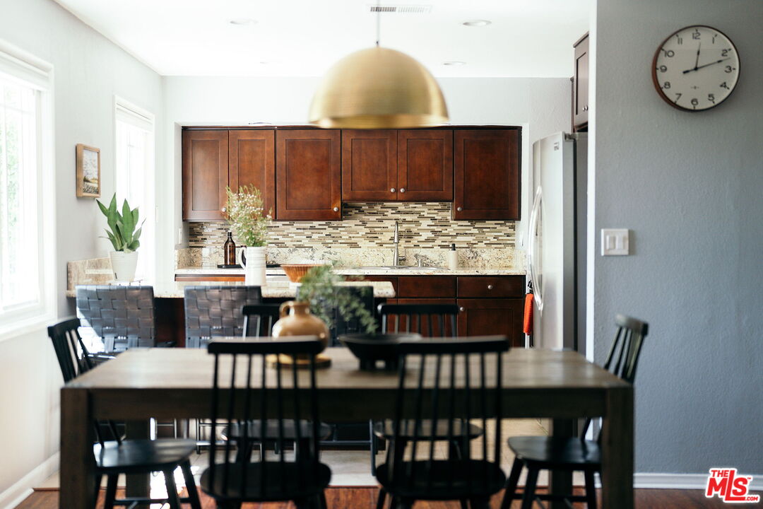 2436 Fairmount Avenue La Crescenta, CA 91214 - Photo 11 of 68