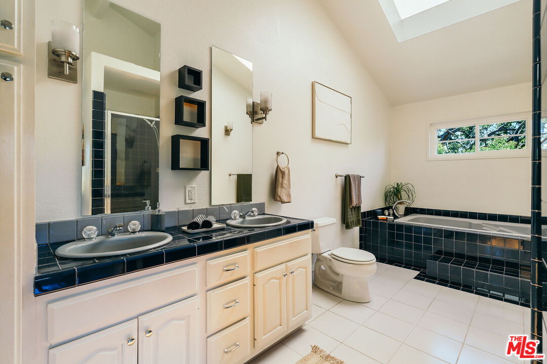 2436 Fairmount Avenue La Crescenta, CA 91214 - Photo 37 of 68