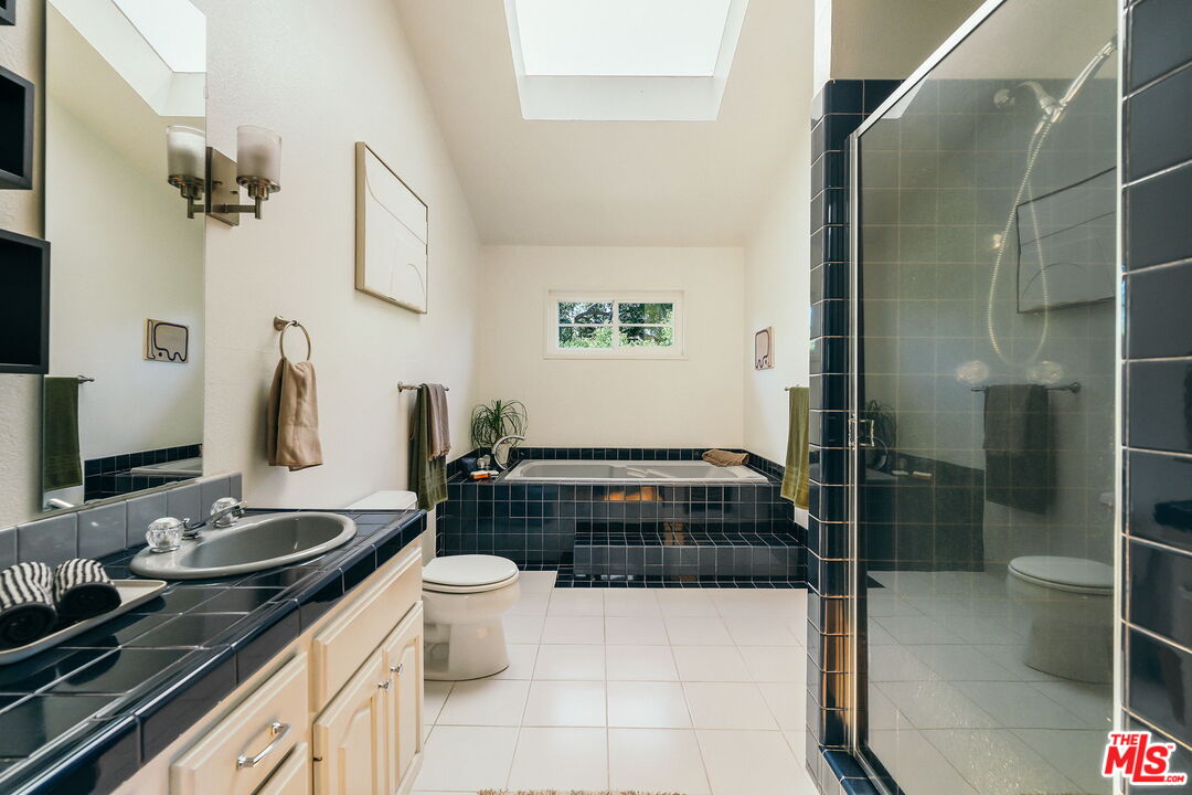 2436 Fairmount Avenue La Crescenta, CA 91214 - Photo 38 of 68