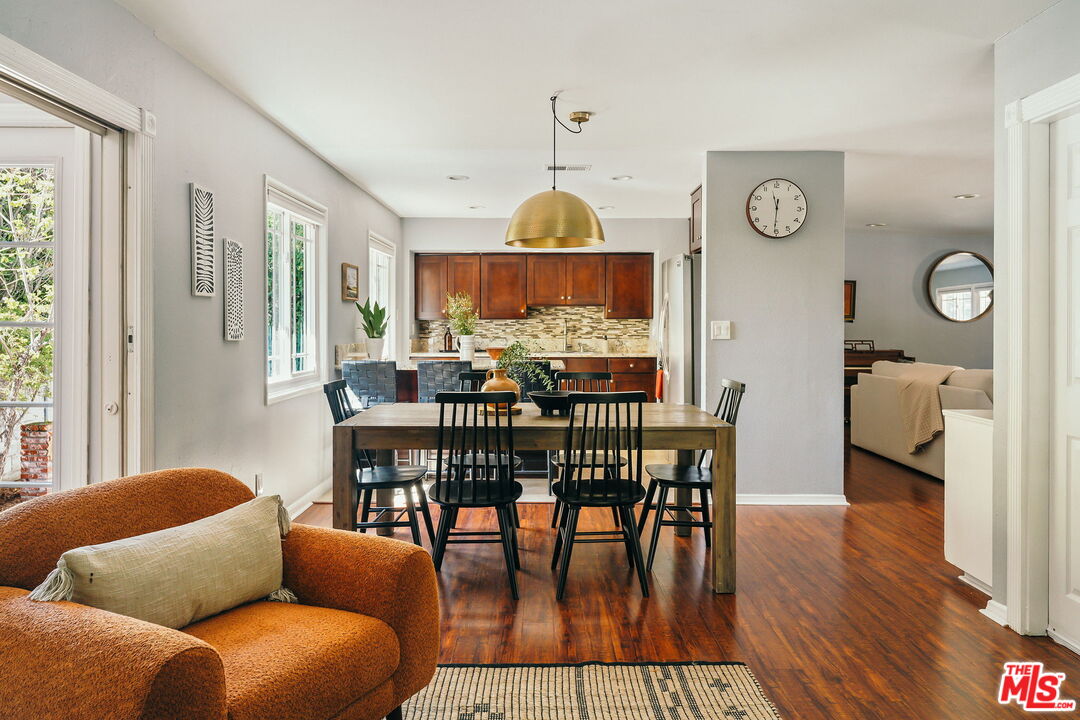 2436 Fairmount Avenue La Crescenta, CA 91214 - Photo 6 of 68