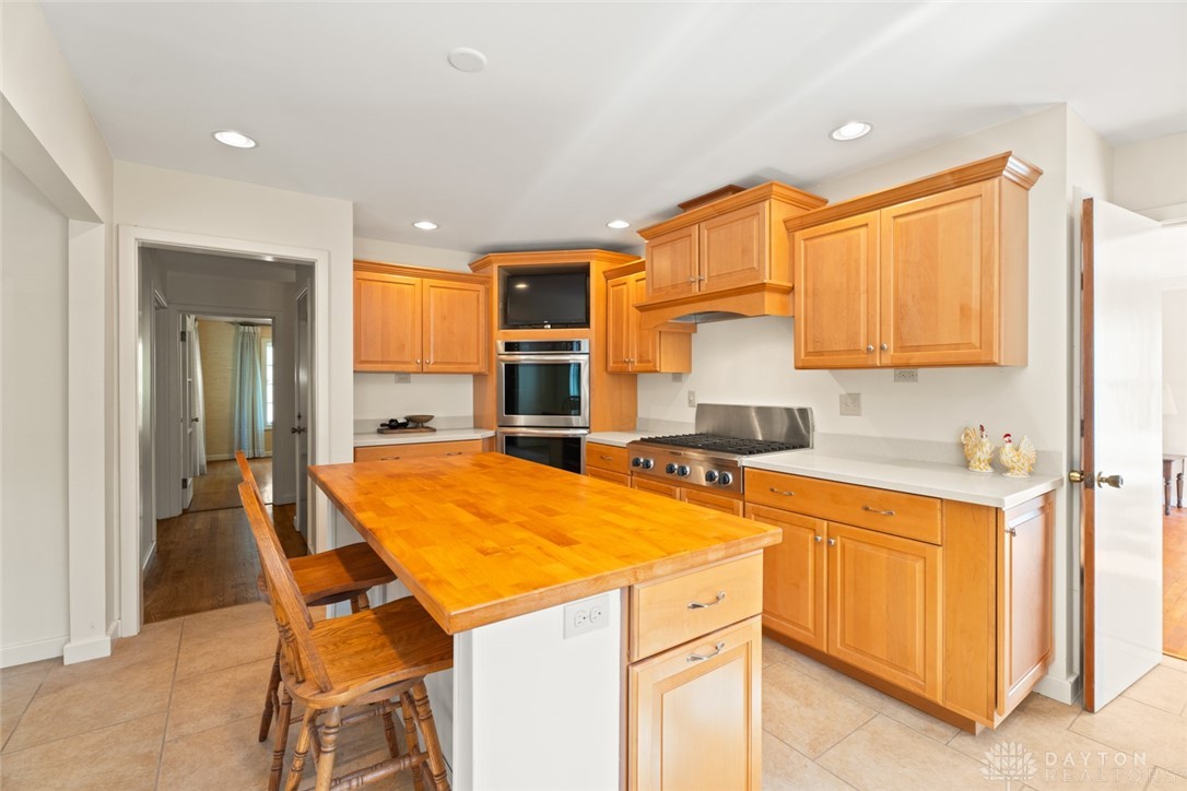 2420 Ridgeway Road Dayton, OH 45419 - Photo 19 of 62 Kitchen