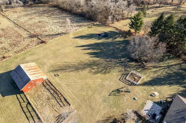 $400,000 | 16285 Cannell Road, Rockton, IL 61072