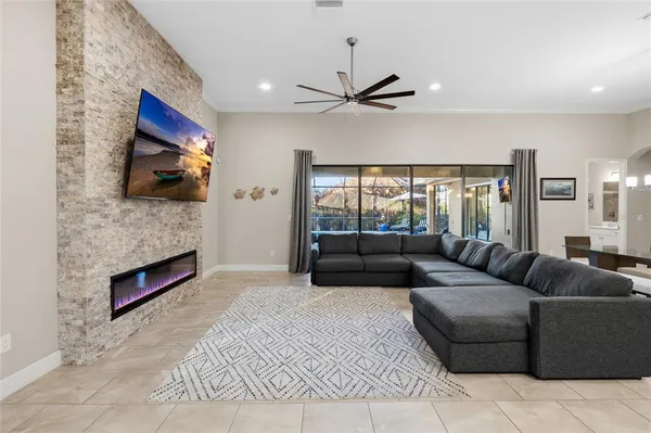$975,000 | 14715 Fishhawk Preserve Drive, Lithia, FL 33547