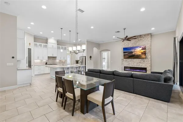 $975,000 | 14715 Fishhawk Preserve Drive, Lithia, FL 33547