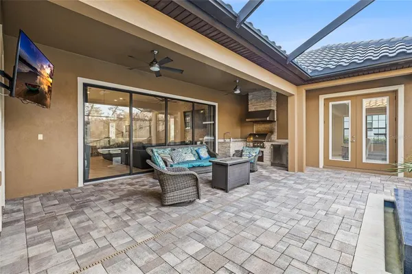 $975,000 | 14715 Fishhawk Preserve Drive, Lithia, FL 33547