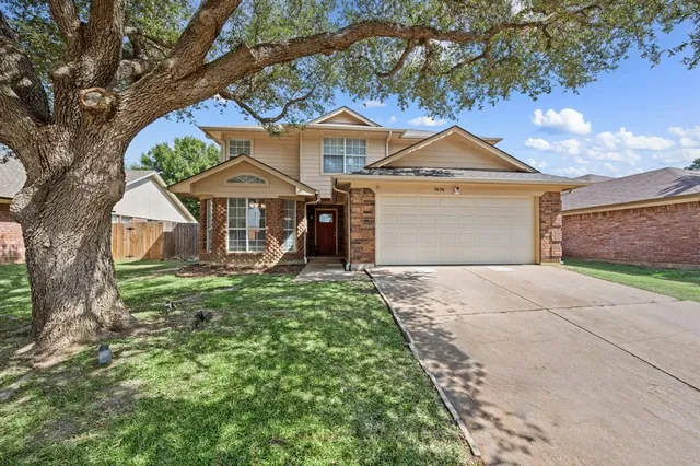 $330,000 | 7636 Misty Ridge Drive North, Fort Worth, TX 76137