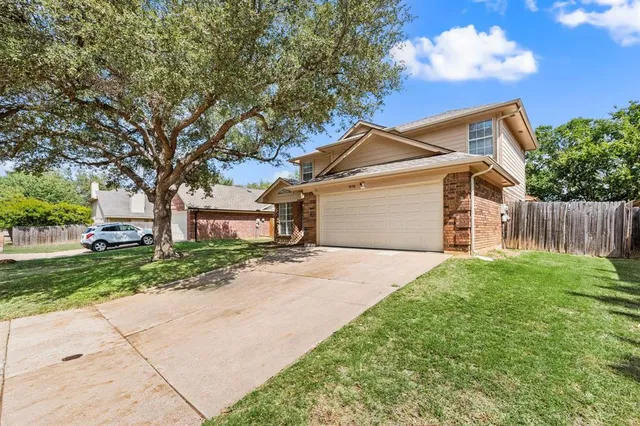 $330,000 | 7636 Misty Ridge Drive North, Fort Worth, TX 76137