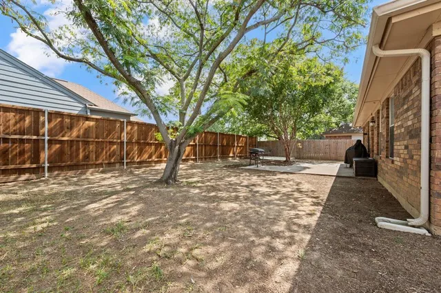 $330,000 | 7636 Misty Ridge Drive North, Fort Worth, TX 76137