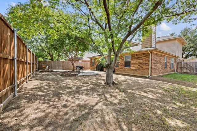 $330,000 | 7636 Misty Ridge Drive North, Fort Worth, TX 76137