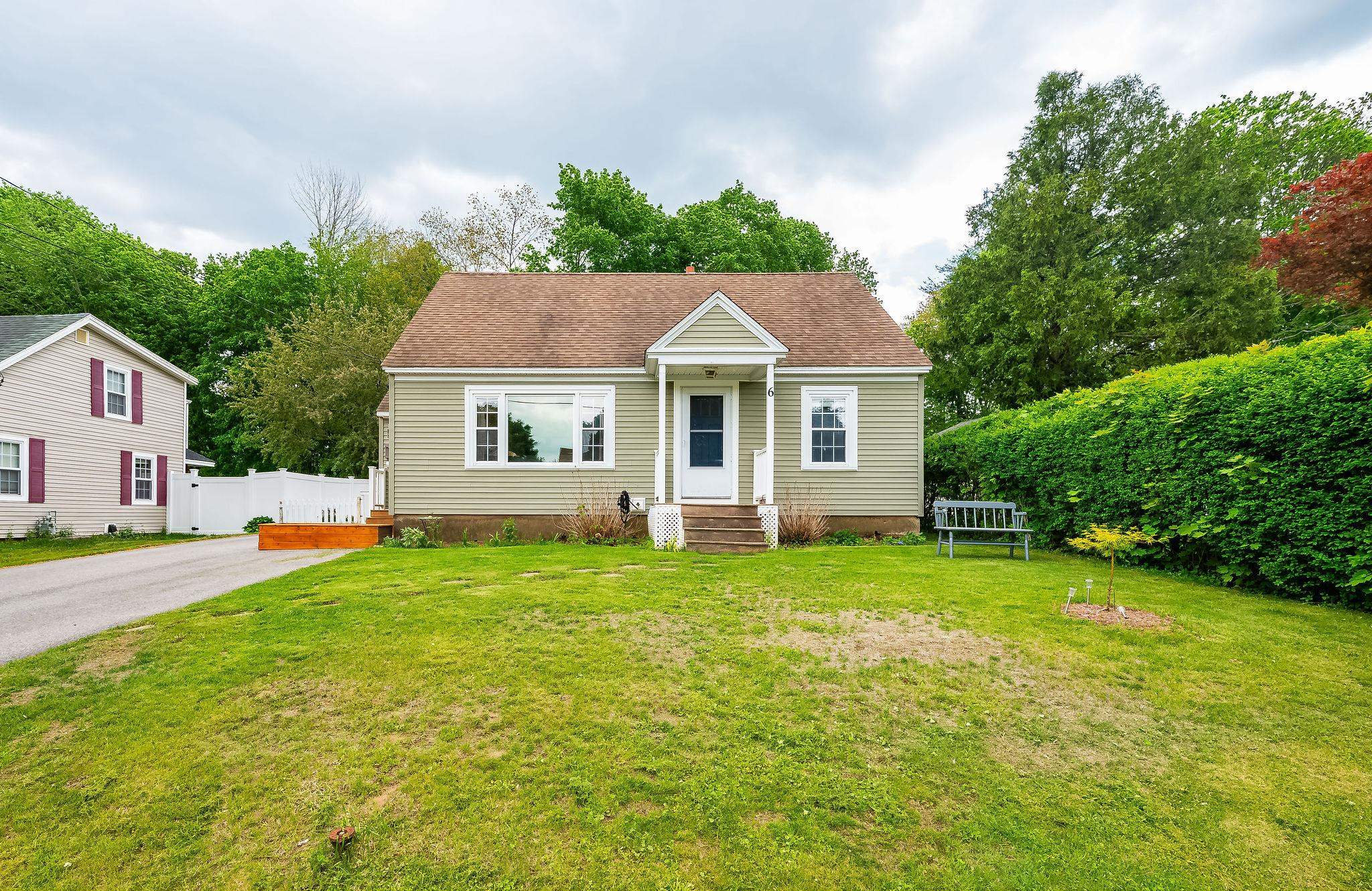 6 Howe Street Rochester, NH 03867 - Photo 2 of 35