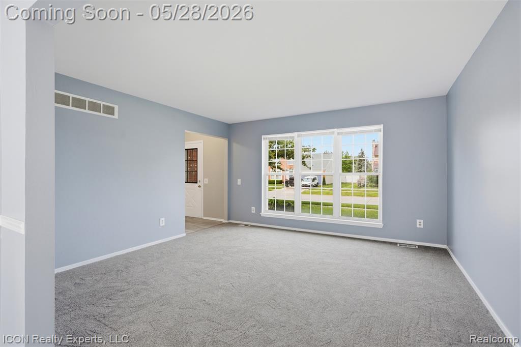 1028 Knightsbridge Road Canton, MI 48187 - Photo 4 of 25